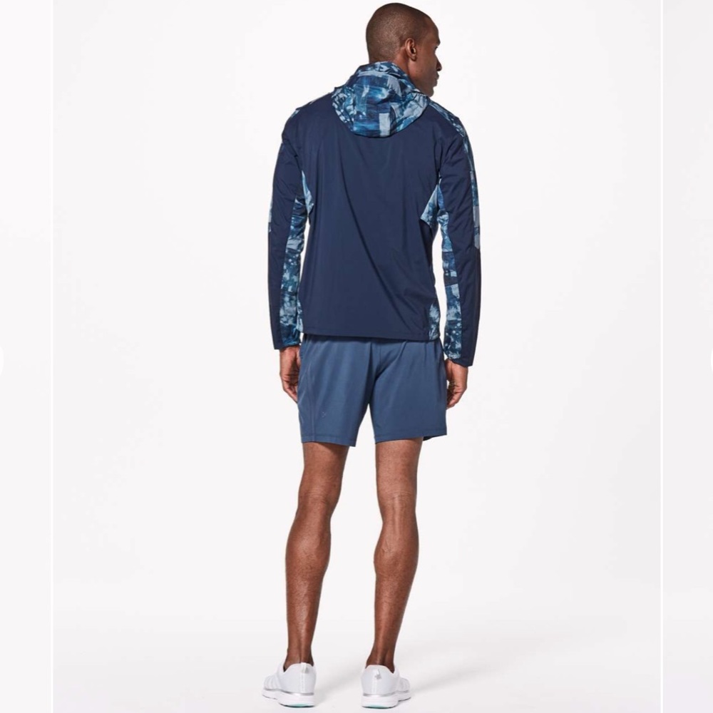 Lululemon Active Jacket
Bleached Indigo Nocturnal Teal
